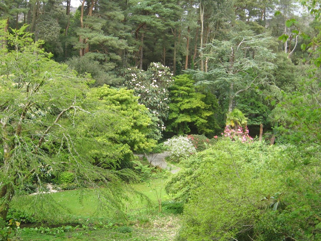 The Gardens of Glenveagh Castle – Rainbows of Rhododendron and&nbsp;Azalea